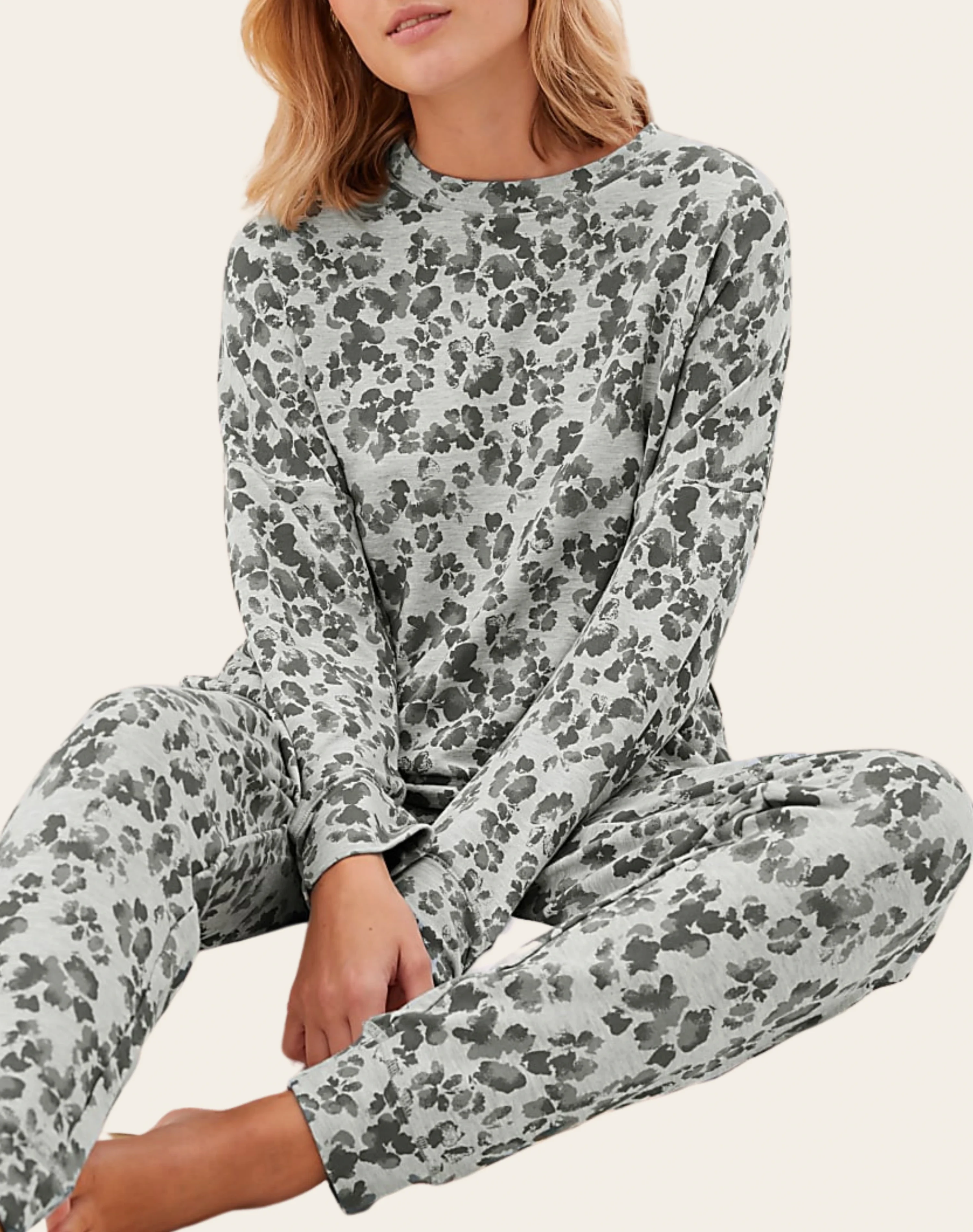 18a Grey Mirage Lounge Set