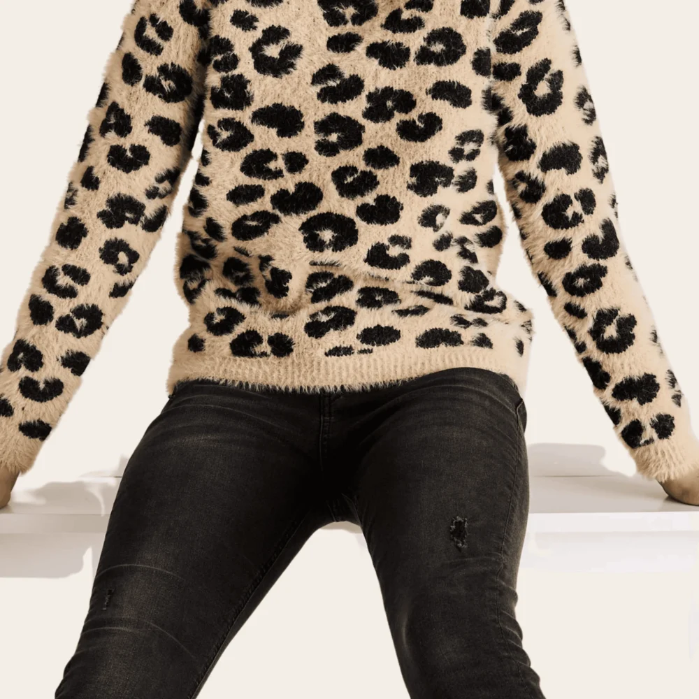 🐆 Wild Touch Fluffy Jumper