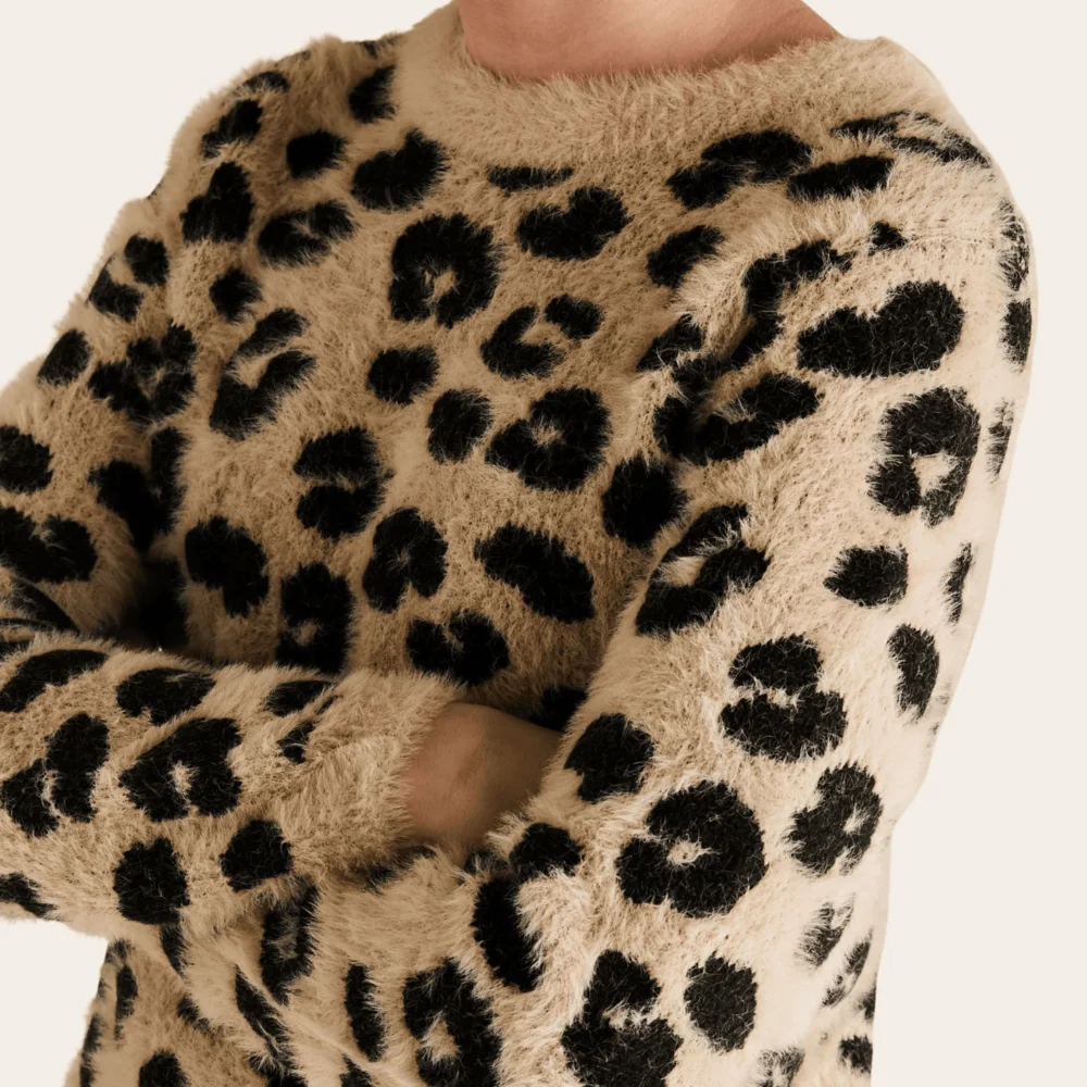 🐆 Wild Touch Fluffy Jumper