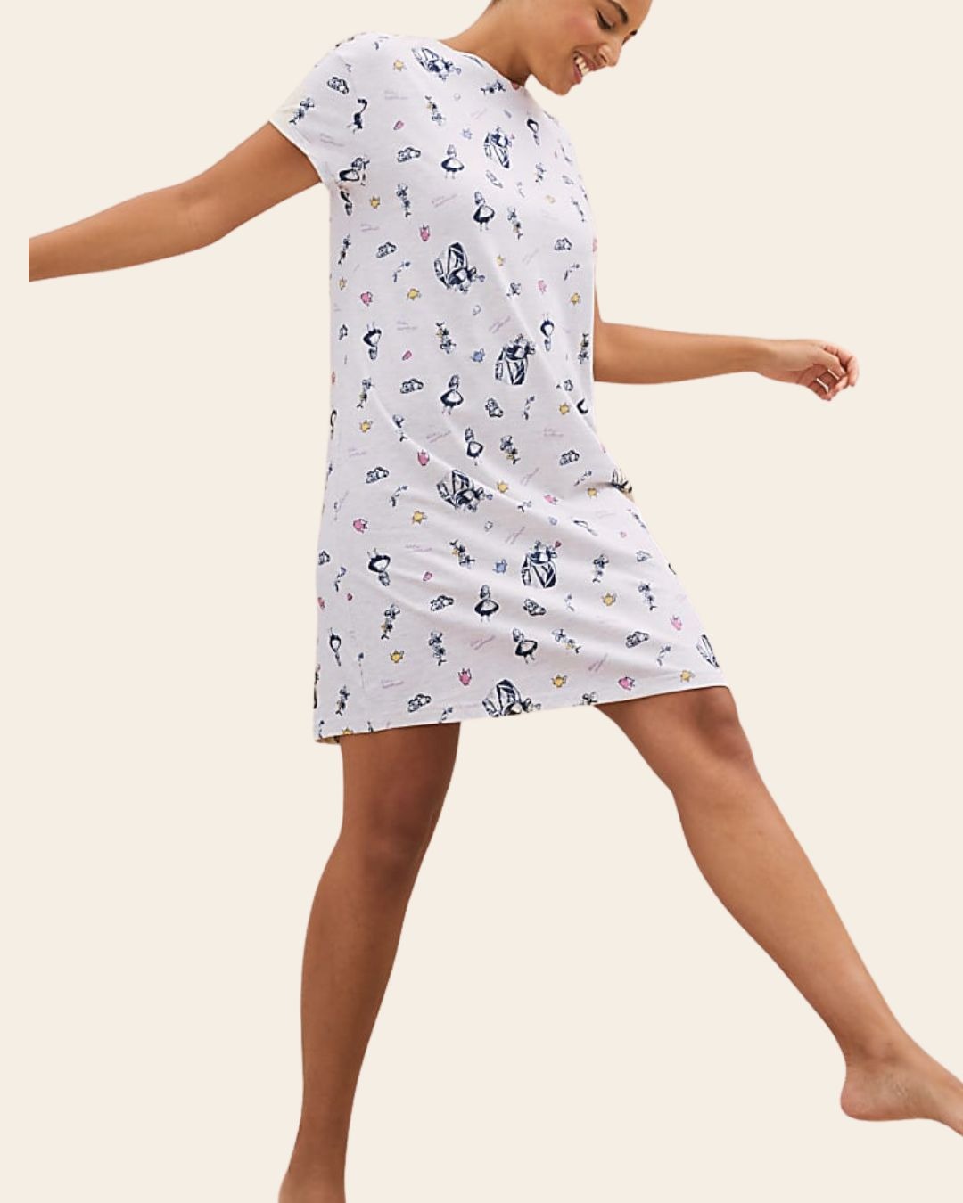 30 Wonderland Print Cotton Nightdress
